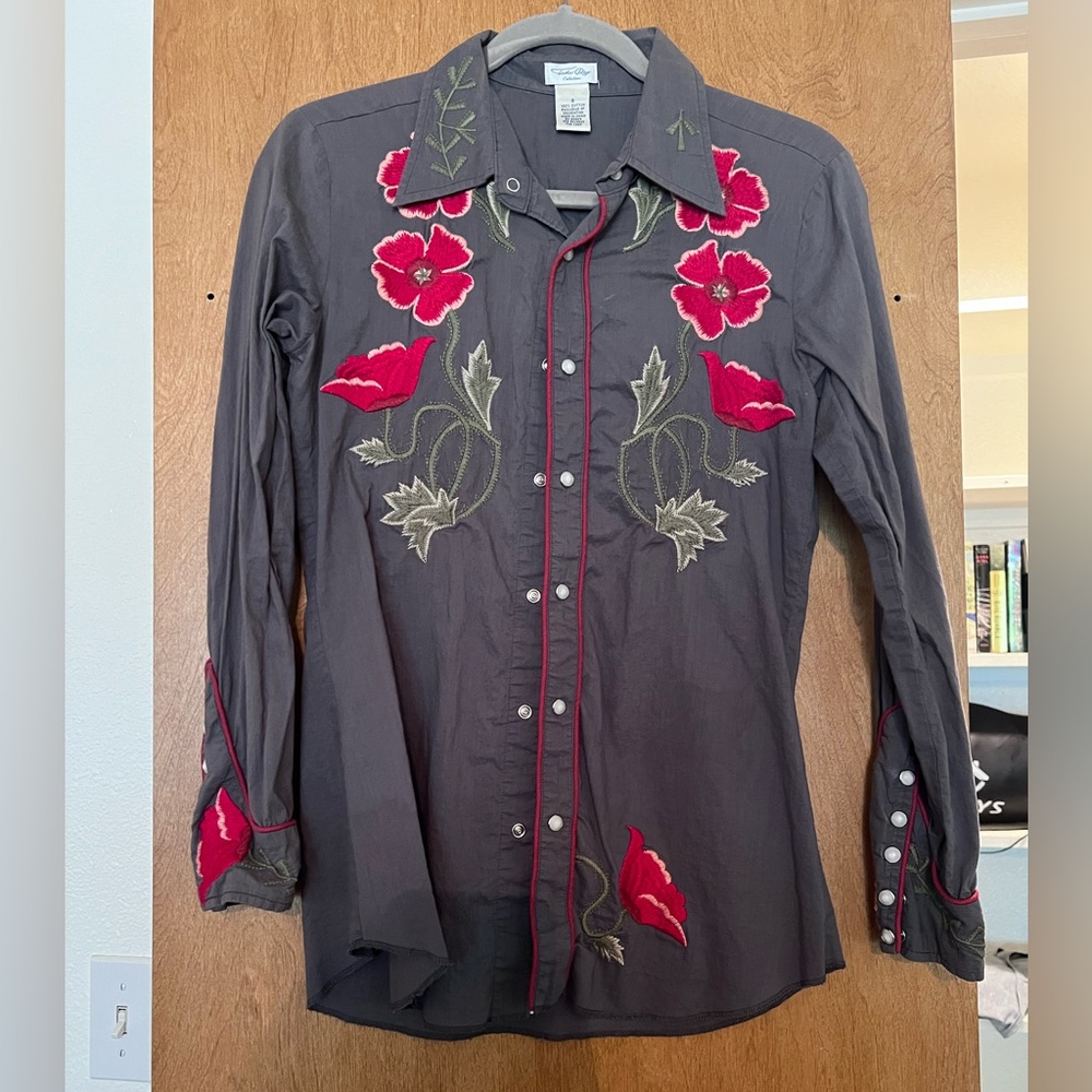 Floral Stitched Pearl Snap shirt.